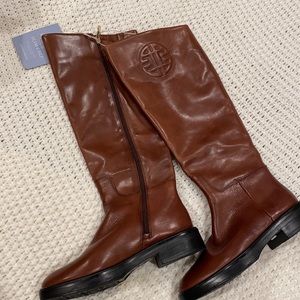 NEW Antonio Melani brown riding boots logo embossed emblem size 5.5